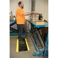 Tapis antifatigue, Losange, 1-2/3' x 3-1/4' x 3/4", Noir/Jaune, Polyur&eacute;thane Sécurité Médic