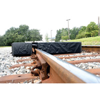 Berme Ultra-Track Berm, Capacit&eacute; 144 gal. US, 4' la x 6' lo x 12" h, Paroi en mousse Sécurité Médic