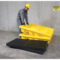 4-Drum Nestable Ultra-Spill Pallet&reg;, 66 US gal. Spill Capacity, 51" x 51" x 10" Sécurité Médic