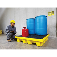 4-Drum Nestable Ultra-Spill Pallet&reg;, 66 US gal. Spill Capacity, 51" x 51" x 10" Sécurité Médic