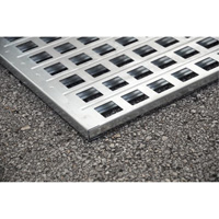 4-Drum Steel Ultra-Spill Pallet&reg;, 68 US gal. Spill Capacity, 49.1" x 47.1" x 10.9" Sécurité Médic