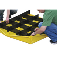 4-Drum Flexible Ultra-Spill Pallet&reg;, 66 US gal. Spill Capacity, 48" x 48" x 7" Sécurité Médic