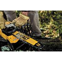 FlexVolt&reg; Brushless Chainsaw Kit, 16", Battery Powered, 60 V Sécurité Médic