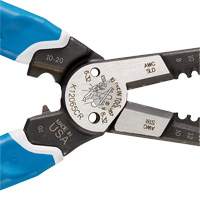 Outil polyvalent Klein-Kurve pour d&eacute;nuder, couper et sertir les fils, 8-1/4" lo, 8 - 20 AWG Sécurité Médic