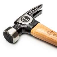 Milled-Face Framing Hammer, 22 oz., Wood Handle, 18" L Sécurité Médic