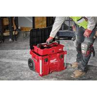 Boîte &agrave; outils sur roues PACKOUT, 18" x 22" x 19-1/2", Noir/Rouge Sécurité Médic