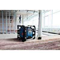 Jobsite Radio with Bluetooth&reg; 5.0 & Power Station, Lithium-Ion, 18 V Sécurité Médic