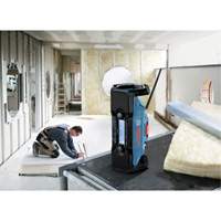 Compact Jobsite Radio with Bluetooth&reg; 5.0, Lithium-Ion, 18 V Sécurité Médic