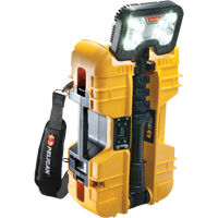 9490 Remote Area Lighting Systems, LED, 53.3 W, 6000 Lumens, Plastic Housing Sécurité Médic